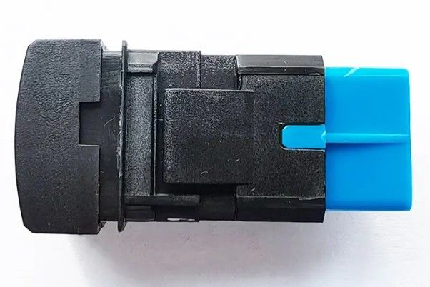 커스텀 로고 DC 12V 3A 역전 카메라 LED 버튼 스위치 도요타 스퀘어 랜드 크루저 프라도